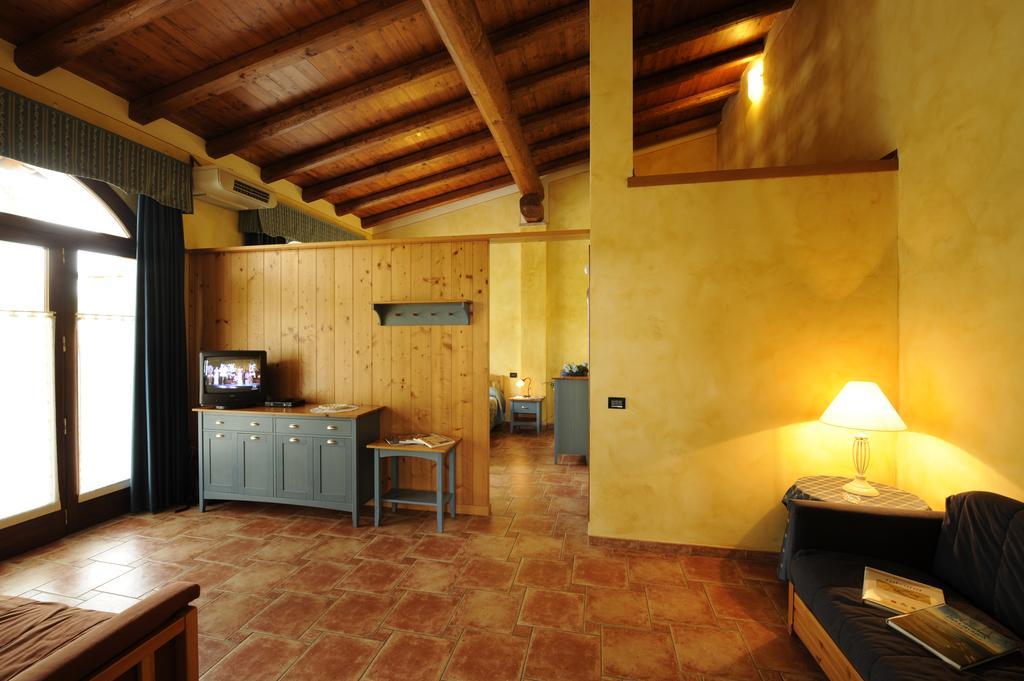 Penzion Agriturismo Gian Galeazzo Visconti Valeggio sul Mincio Pokoj fotografie