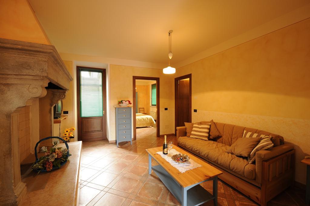 Penzion Agriturismo Gian Galeazzo Visconti Valeggio sul Mincio Pokoj fotografie