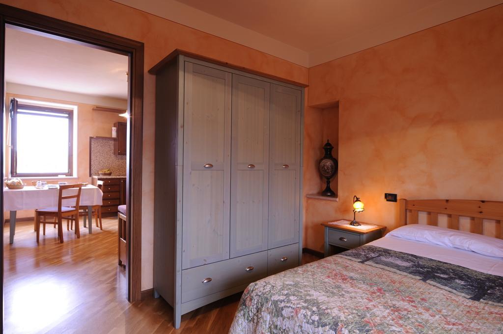 Penzion Agriturismo Gian Galeazzo Visconti Valeggio sul Mincio Pokoj fotografie