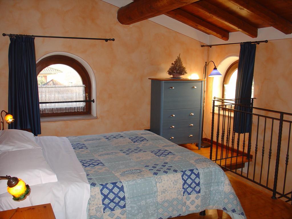 Penzion Agriturismo Gian Galeazzo Visconti Valeggio sul Mincio Pokoj fotografie